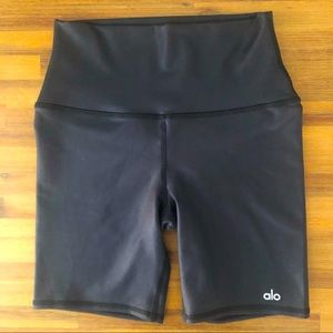 Alo Yoga High Waist Biker Shorts, Black Glossy, XS, New without tags